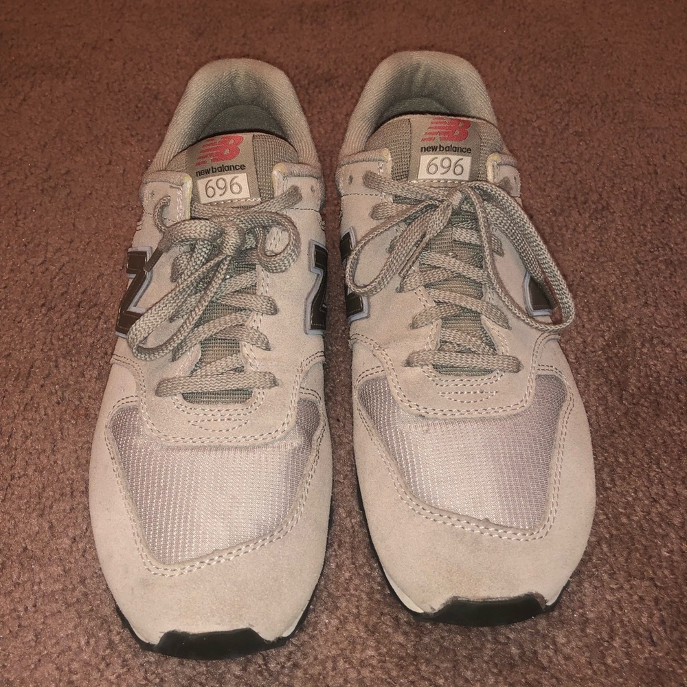 New Balance 696 Sneakers